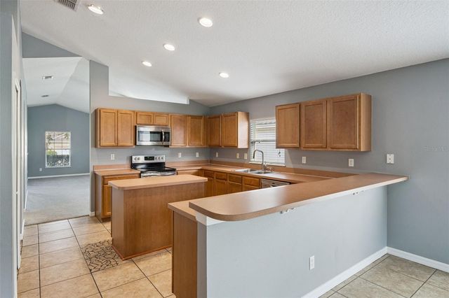 324 RED KITE DRIVE, Groveland, FL 34736