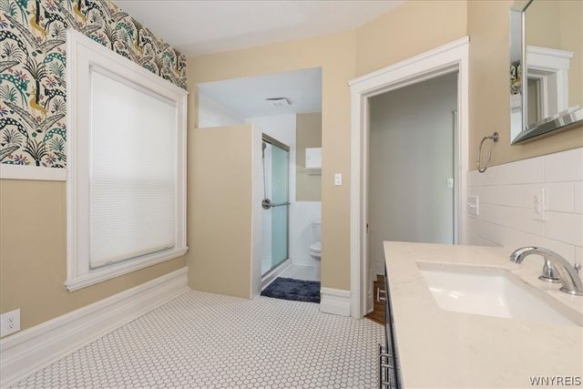 47 Crescent Avenue, Buffalo, NY 14214