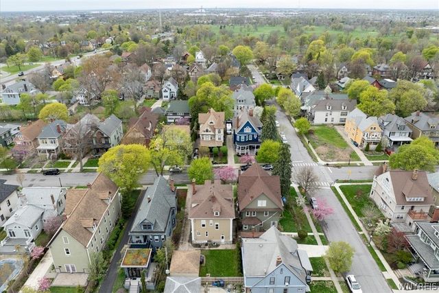 47 Crescent Avenue, Buffalo, NY 14214