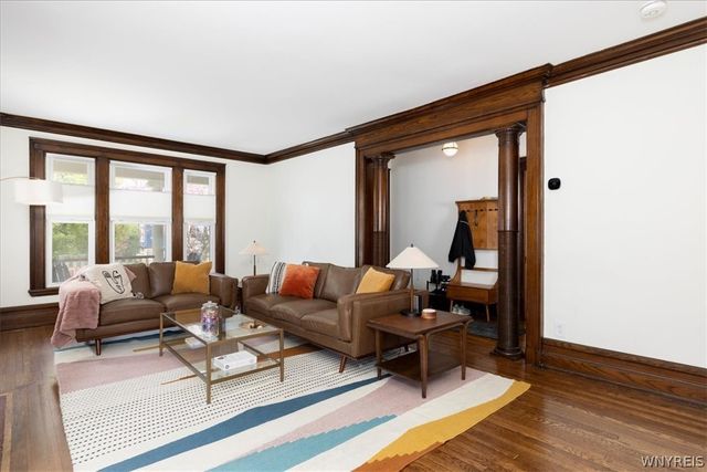 47 Crescent Avenue, Buffalo, NY 14214