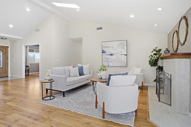 6064 Erlanger, San Diego, CA 92122