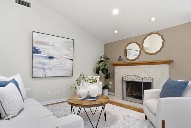 6064 Erlanger, San Diego, CA 92122