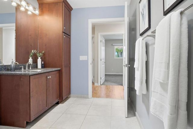 6064 Erlanger, San Diego, CA 92122