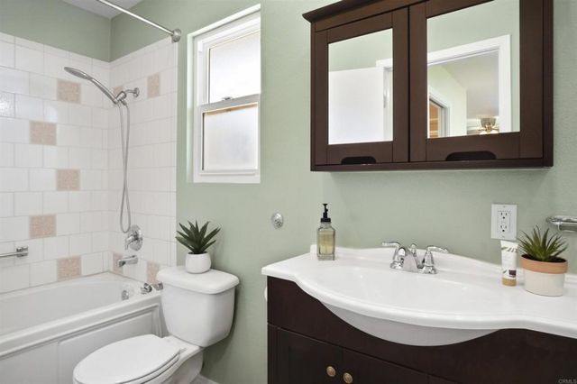 6064 Erlanger, San Diego, CA 92122