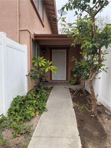 1307 Via Santiago B, Corona, CA 92882