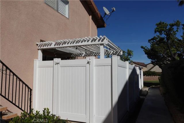 1307 Via Santiago B, Corona, CA 92882