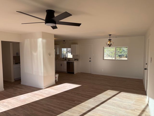 305 Parsifal Street NE, Albuquerque, NM 87123
