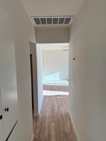 305 Parsifal Street NE, Albuquerque, NM 87123