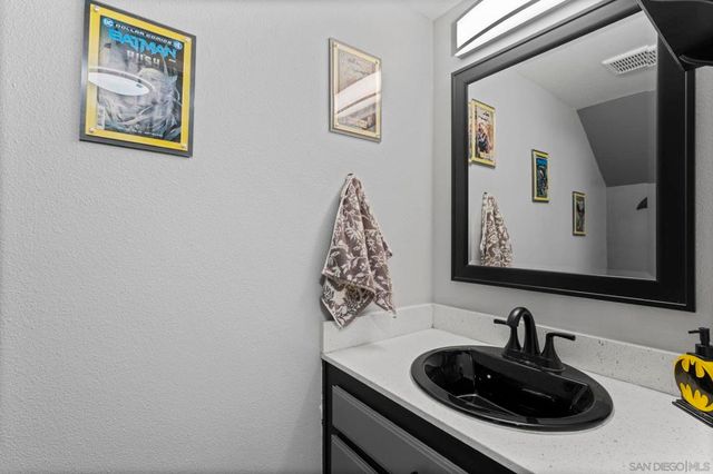 1651 S Juniper St 22, Escondido, CA 92025