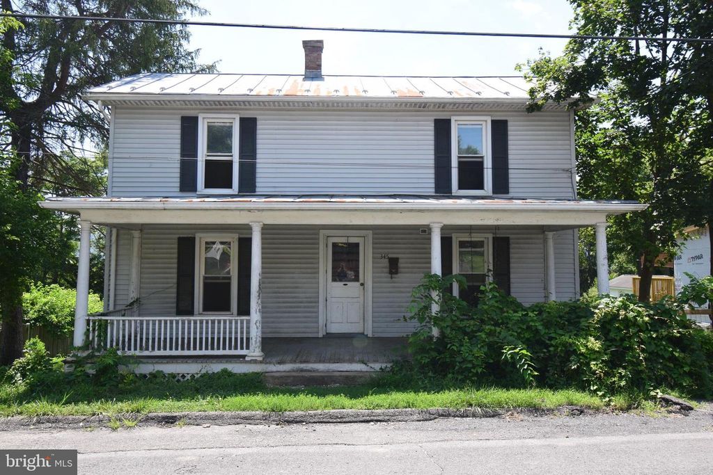 345 SHAFFER ST, Woodstock, VA 22664