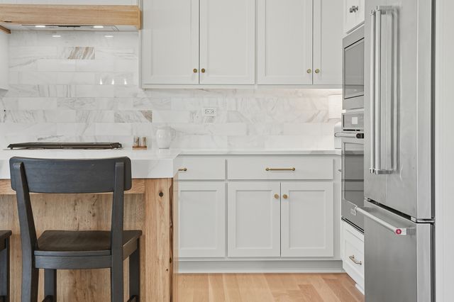 23039 Lakeview Estates Boulevard, Frankfort, IL 60423