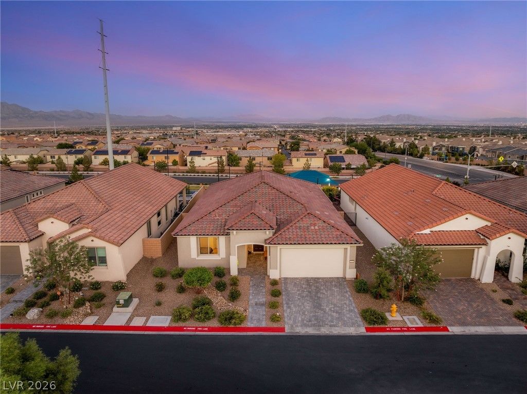 6424 Belgrossa Bend Street, Las Vegas, NV 89166 — exterior