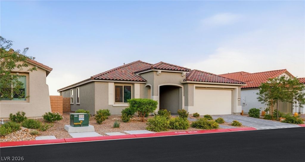 6424 Belgrossa Bend Street, Las Vegas, NV 89166 — photo 3