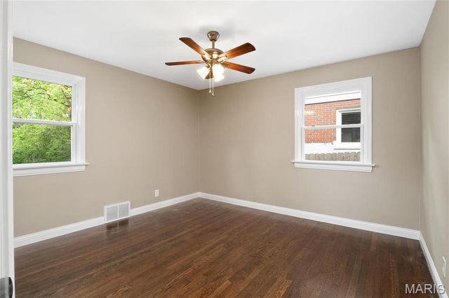 9838 Madison Avenue, Rock Hill, MO 63119