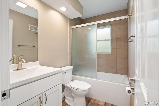 9838 Madison Avenue, Rock Hill, MO 63119