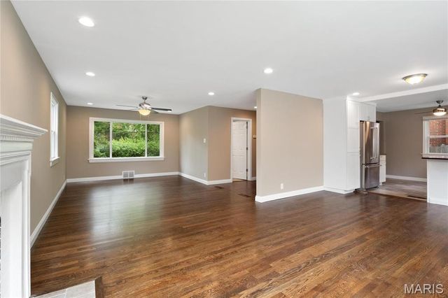 9838 Madison Avenue, Rock Hill, MO 63119