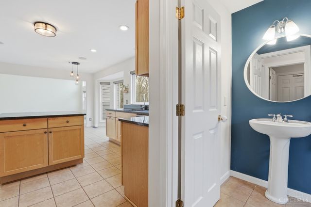 242 County Down Lane, Loveland, OH 45140