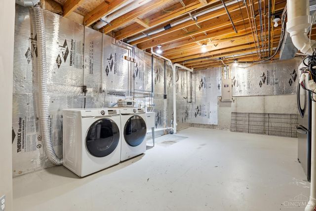 242 County Down Lane, Loveland, OH 45140