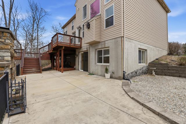 242 County Down Lane, Loveland, OH 45140