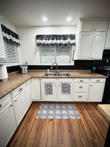 1535 Melrose Ave, Modesto, CA 95350