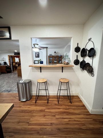 1535 Melrose Ave, Modesto, CA 95350
