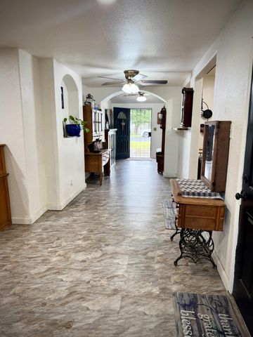 1535 Melrose Ave, Modesto, CA 95350