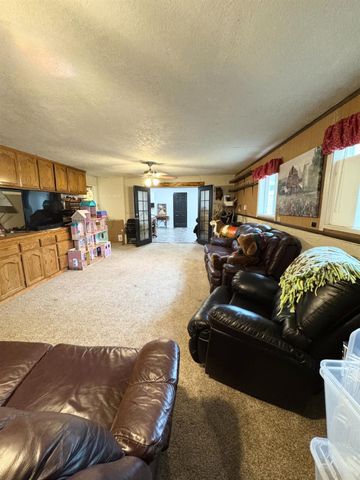 1535 Melrose Ave, Modesto, CA 95350