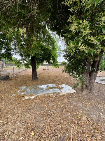 1535 Melrose Ave, Modesto, CA 95350