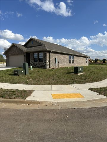 1801 Farmer Street, Pea Ridge, AR 72751