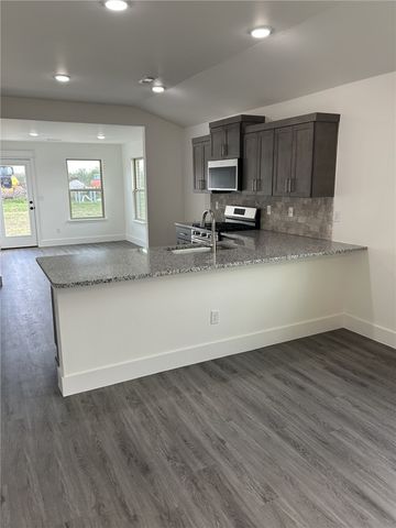 1801 Farmer Street, Pea Ridge, AR 72751