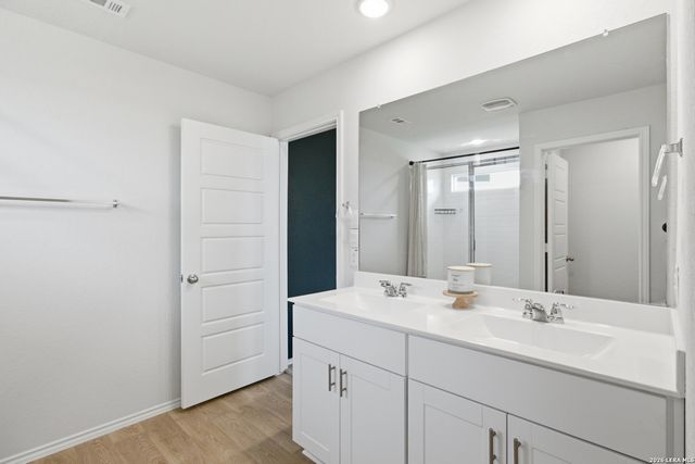 1634 Ruben Dr, New Braunfels, TX 78130