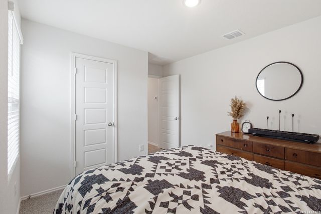 1634 Ruben Dr, New Braunfels, TX 78130