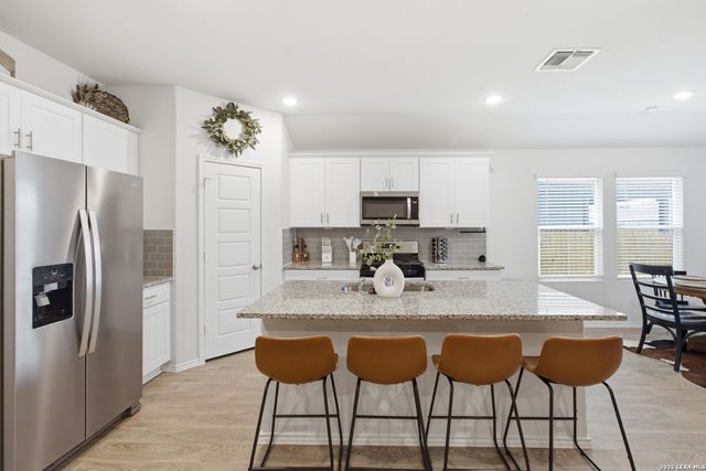 1634 Ruben Dr, New Braunfels, TX 78130