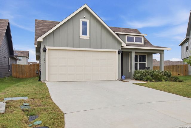 1634 Ruben Dr, New Braunfels, TX 78130