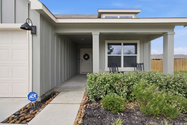 1634 Ruben Dr, New Braunfels, TX 78130