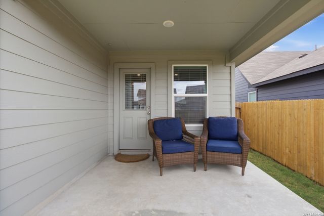 1634 Ruben Dr, New Braunfels, TX 78130
