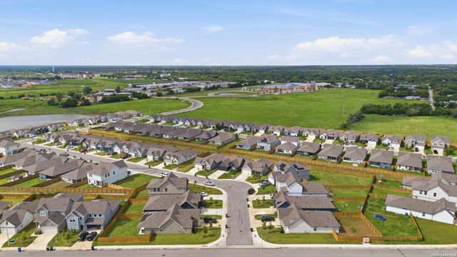 1634 Ruben Dr, New Braunfels, TX 78130