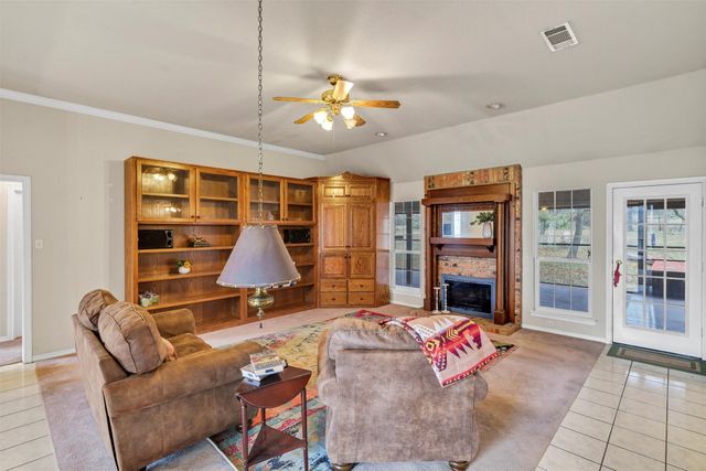 4201 E Bankhead Highway, Hudson Oaks, TX 76087