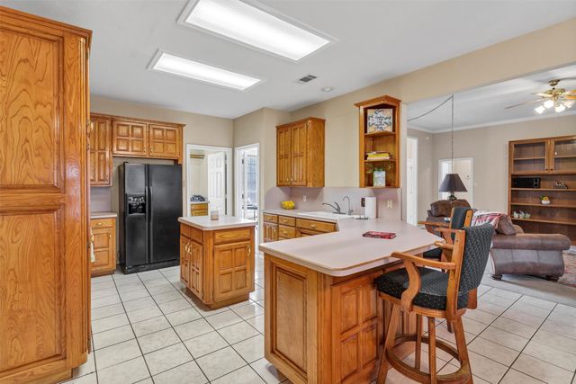 4201 E Bankhead Highway, Hudson Oaks, TX 76087