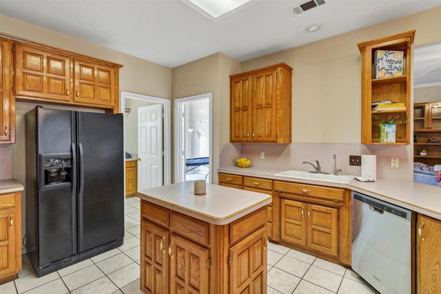 4201 E Bankhead Highway, Hudson Oaks, TX 76087