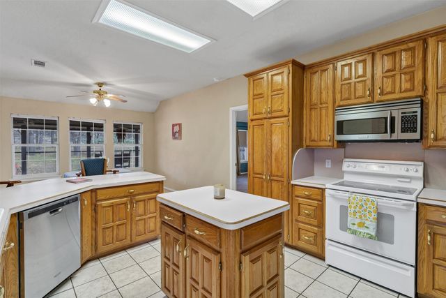 4201 E Bankhead Highway, Hudson Oaks, TX 76087