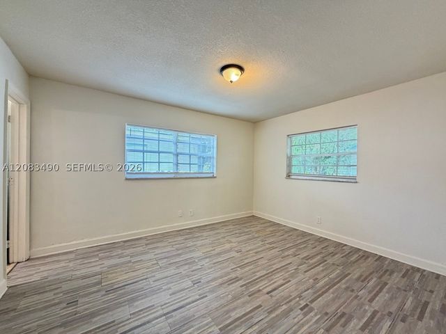231 NW 4th St, Deerfield Beach, FL 33441