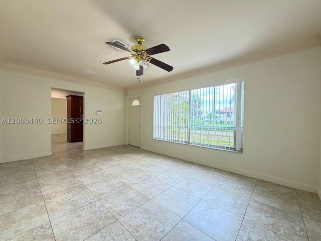 231 NW 4th St, Deerfield Beach, FL 33441