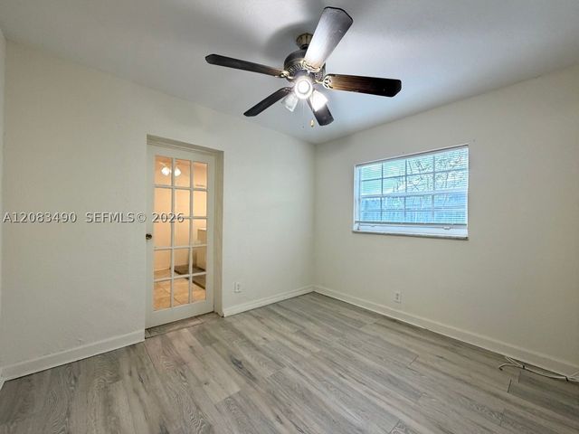 231 NW 4th St, Deerfield Beach, FL 33441