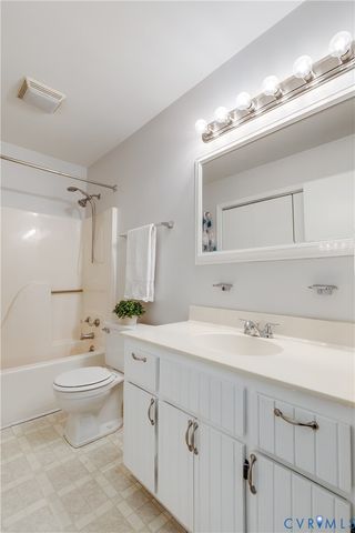 11431 Brandenburg Dr, Chesterfield, VA 23112