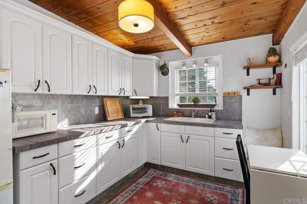 Image 26 of property listing at 6849 Ballinger Avenue, San Diego, CA 92119