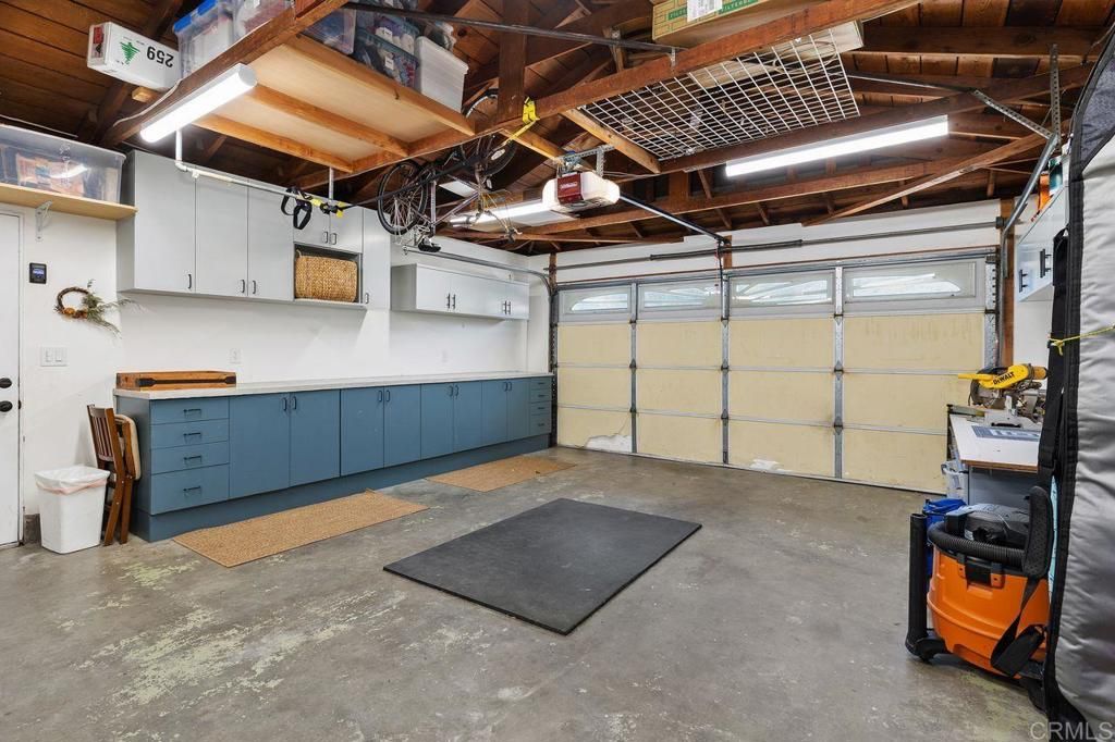 Image 34 of property listing at 6849 Ballinger Avenue, San Diego, CA 92119