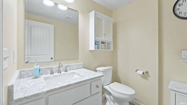 11019 Barrymore Run, Roanoke, IN 46783