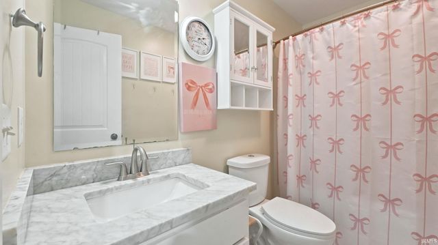 11019 Barrymore Run, Roanoke, IN 46783