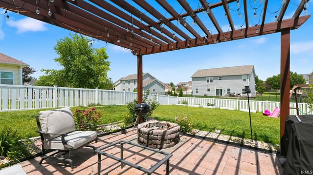 11019 Barrymore Run, Roanoke, IN 46783